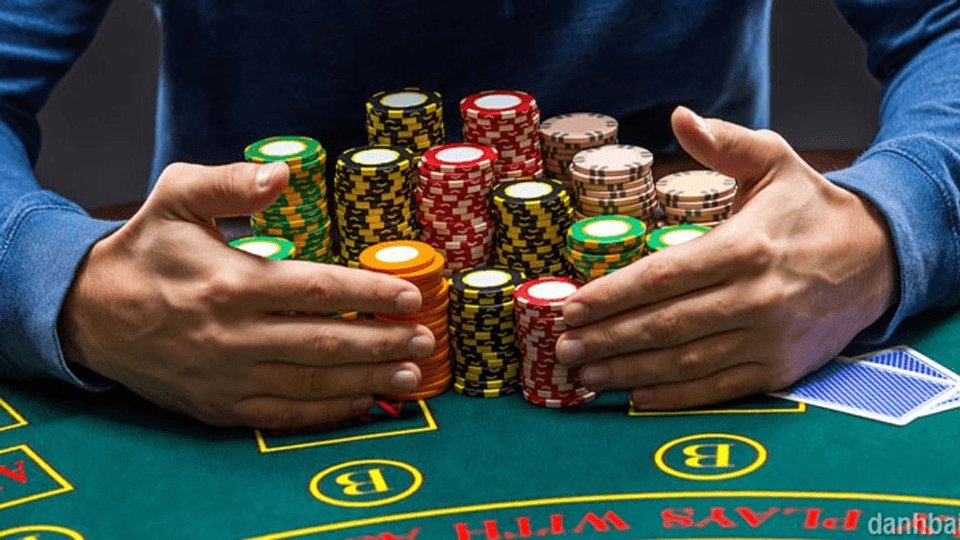 Tìm Hiểu Cách Đánh Gấp Thếp Trong Baccarat Như Thế Nào? 2 Ưu và nhược điểm của cách đánh gấp thếp